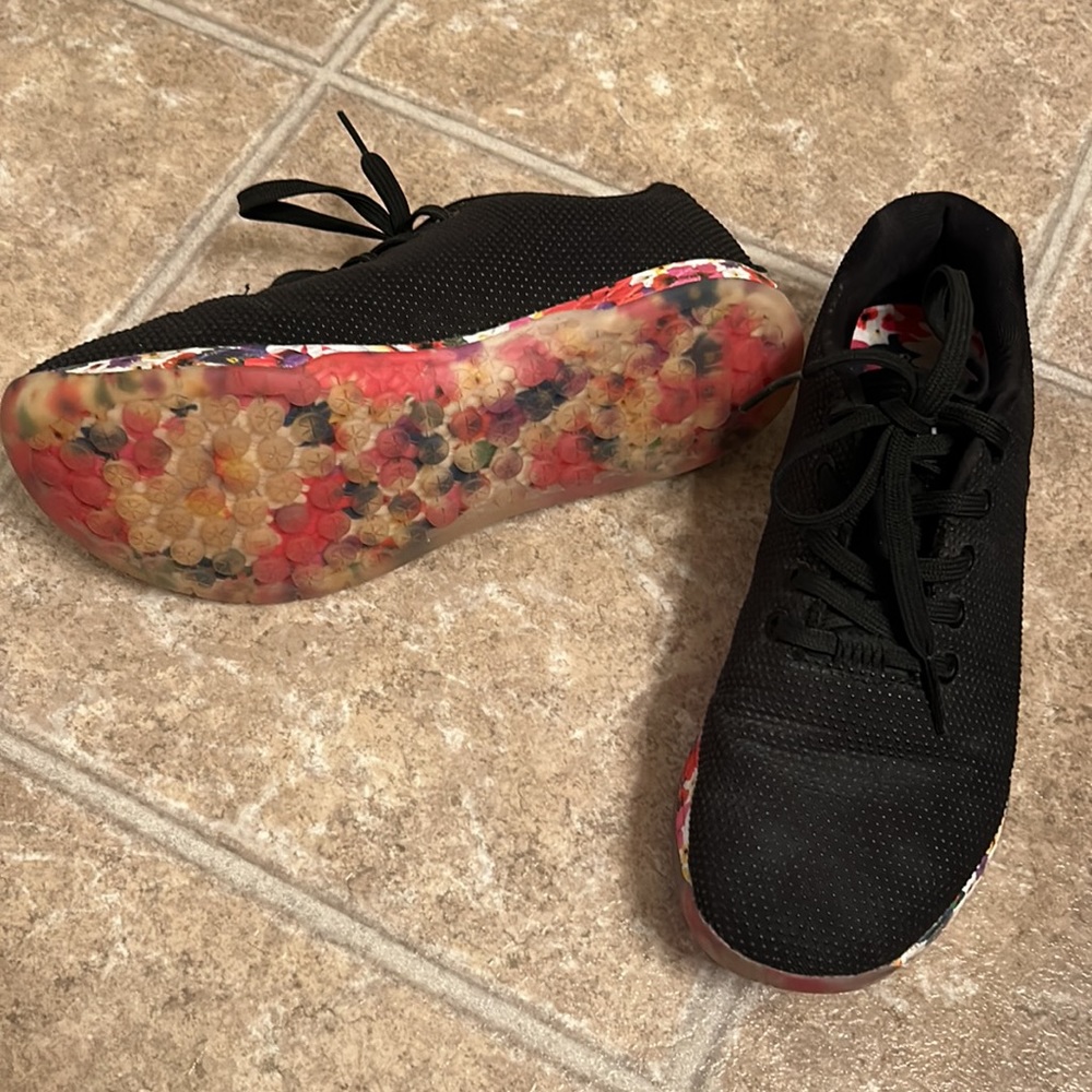 Nobull Daisy Trainer Black & Floral Sneakers Tennis Shoes Women Sz 8.5 Athletic